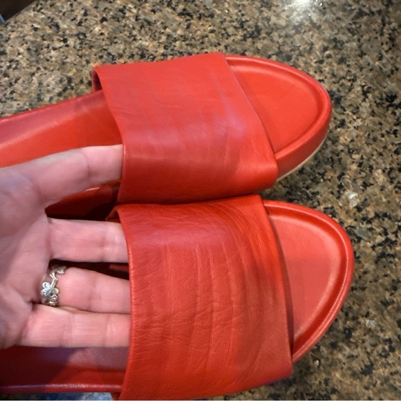 BEEK PELICAN LEATHER PLATFORM WOMEN'S SANDALS Red 8 New Condition - Picture 5 of 5